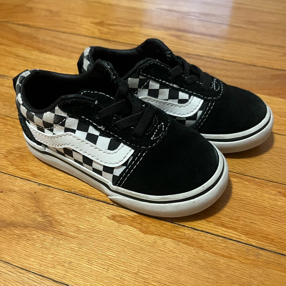 Toddler boys Vans sneakers size 7
